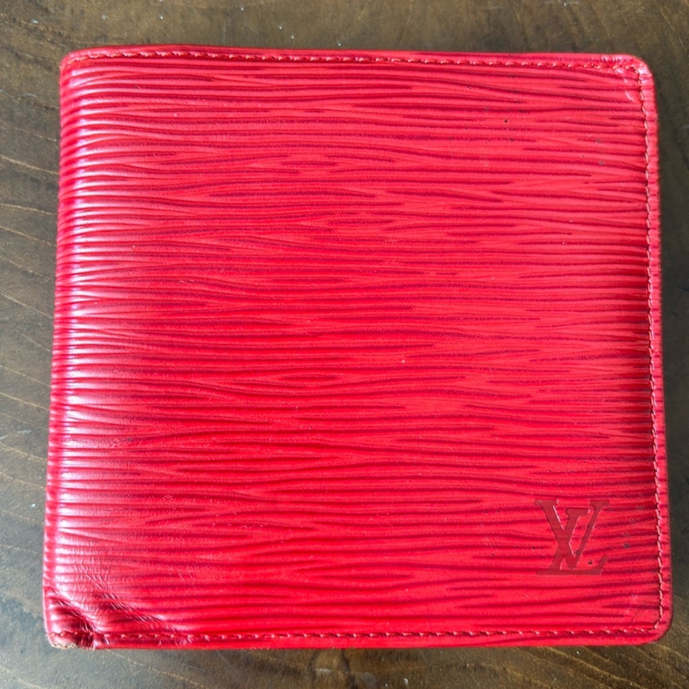 LOUIS VUITTON red epi wallet. Pre-loved. Made in France. AUTHENTIC